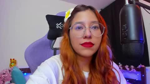 gigimooon online show from 11-11-25, 02:22