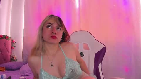 Snapshot of gilakat chatting on 01-28-25, 03:04 gilakat online show from 01-28-25, 03:04