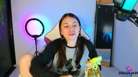 Snapshot of gilakat chatting on 11-16-25, 07:47 gilakat online show from 11-16-25, 07:47