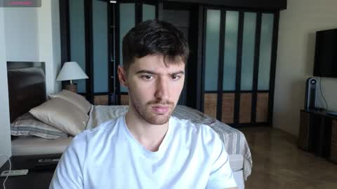 Snapshot of gilbertogonzales chatting on 11-26-25, 02:45 gilbertogonzales online show from 11-26-25, 02:45