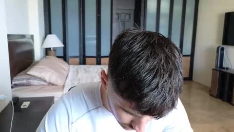 Snapshot of gilbertogonzales chatting on 12-14-25, 04:07 gilbertogonzales online show from 12-14-25, 04:07