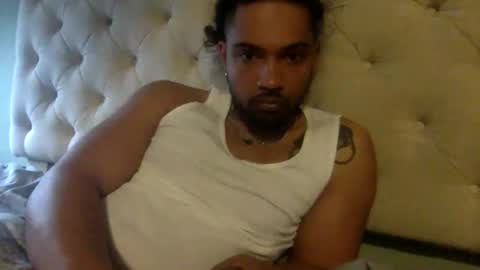 Snapshot of gilbone_gattsby chatting on 04-01-26, 10:40 gilbone_gattsby online show from 04-01-26, 10:40