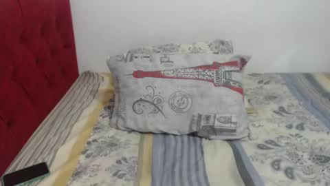 Snapshot of gimena_ass chatting on 12-18-24, 04:06 Gimena online show from 12-18-24, 04:06