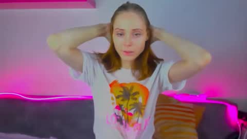 Snapshot of gina_lovelyy chatting on 10-10-25, 11:09 Gina online show from 10-10-25, 11:09