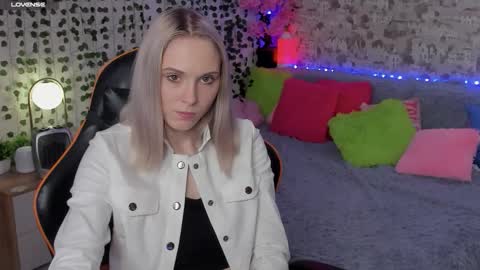 Snapshot of gina_lovelyy chatting on 05-29-26, 12:52 Gina online show from 05-29-26, 12:52