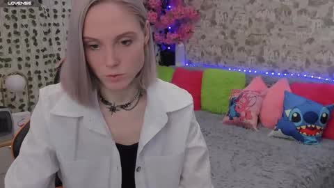 Snapshot of gina_lovelyy chatting on 06-03-26, 02:36 Gina online show from 06-03-26, 02:36