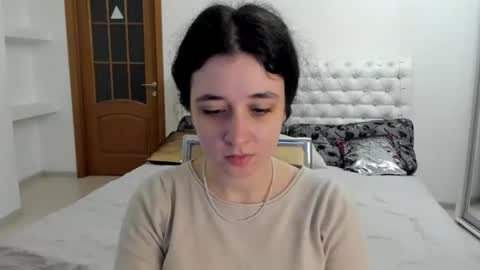 Kate online show from 11-13-25, 08:35