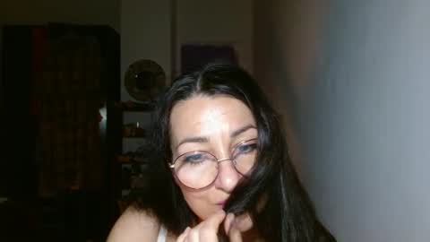 Snapshot of ginaoneon chatting on 12-22-24, 11:31 GinaONeon online show from 12-22-24, 11:31