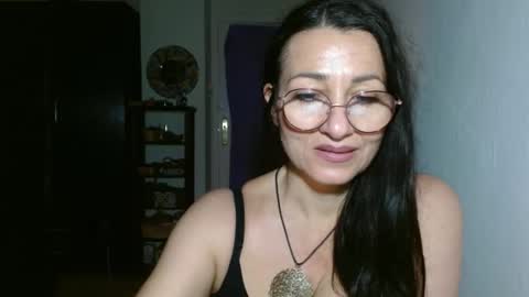 Snapshot of ginaoneon chatting on 12-28-24, 11:59 GinaONeon online show from 12-28-24, 11:59