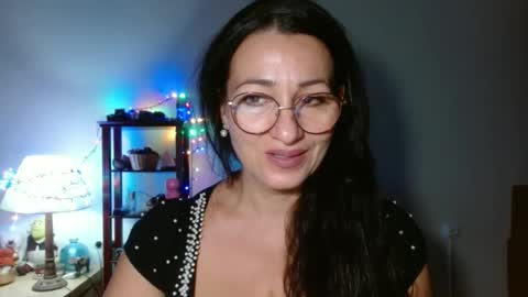 GinaONeon online show from 11-18-25, 08:46