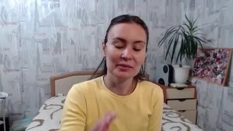 ginaxsoulah   online show from 10-11-25, 09:41