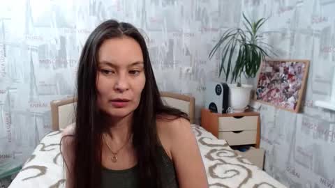 ginaxsoulah   online show from 10-25-25, 06:35