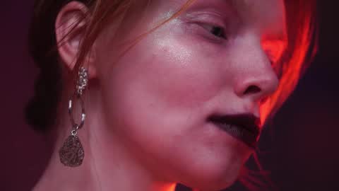        im expecting 350 thumbs up on my altar   online show from 01-08-25, 04:12