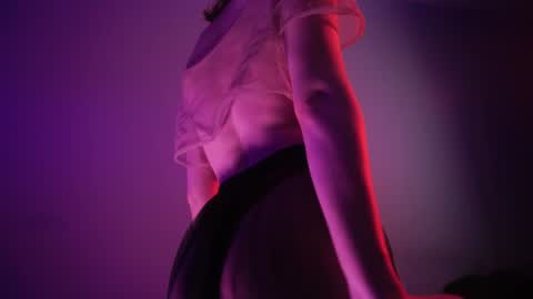        im expecting 350 thumbs up on my altar   online show from 01-11-25, 04:27