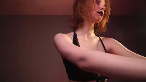        im expecting 350 thumbs up on my altar   online show from 02-18-25, 04:26