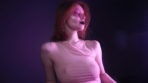        im expecting 350 thumbs up on my altar   online show from 02-19-25, 10:20