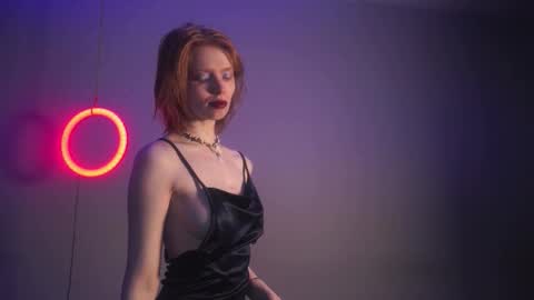        im expecting 350 thumbs up on my altar   online show from 09-09-25, 10:20