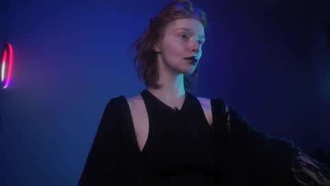        im expecting 350 thumbs up on my altar   online show from 10-08-25, 10:07