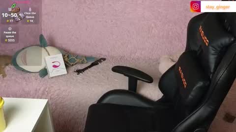 Snapshot of ginger_stay chatting on 12-24-24, 10:06 Ginger online show from 12-24-24, 10:06
