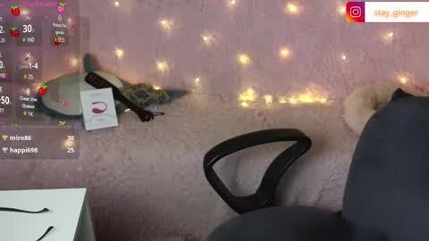 Snapshot of ginger_stay chatting on 02-22-25, 10:09 Ginger online show from 02-22-25, 10:09