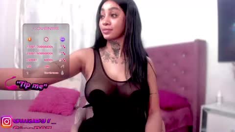 Snapshot of ginnabolton chatting on 06-25-26, 06:51 Ginna Bolton online show from 06-25-26, 06:51