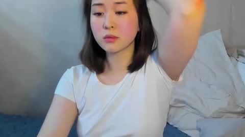 Snapshot of ginnycherry chatting on 04-20-26, 11:17 Ginny online show from 04-20-26, 11:17