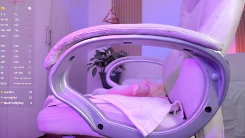 Kendall online show from 01-11-25, 05:18