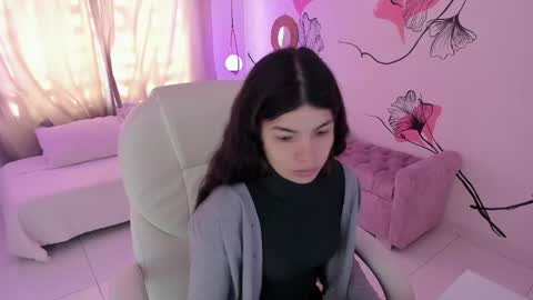 Kendall online show from 04-23-26, 01:24