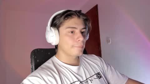 GioRusso online show from 04-11-26, 01:43