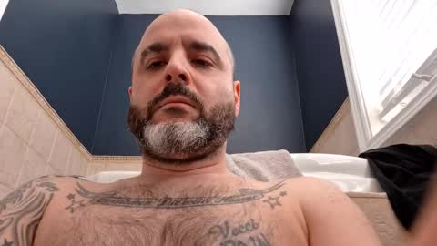 Snapshot of giordano4life chatting on 05-04-26, 06:26 TheHoeD online show from 05-04-26, 06:26