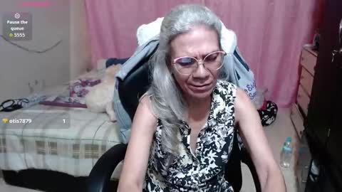 Snapshot of giorgia_xue53 chatting on 01-07-26, 03:42 Mary online show from 01-07-26, 03:42