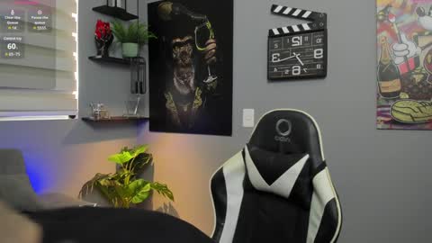 Snapshot of giorgio_leone2 chatting on 12-16-24, 09:20 Giorgio leone online show from 12-16-24, 09:20