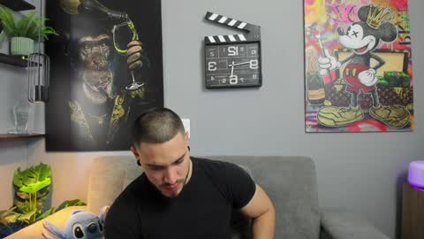 Snapshot of giorgio_leone2 chatting on 02-02-25, 08:41 Giorgio leone online show from 02-02-25, 08:41