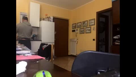 Snapshot of giovanni_1964 chatting on 02-10-26, 07:07 giovanni_1964 online show from 02-10-26, 07:07