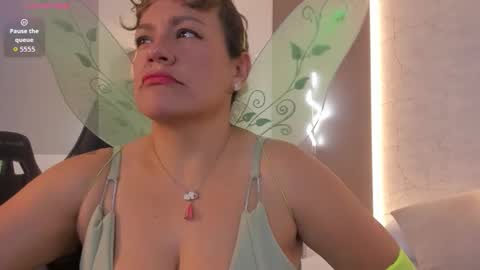 G I S E P L A online show from 10-18-25, 07:14