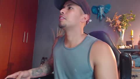 piggy boy online show from 01-13-25, 01:13