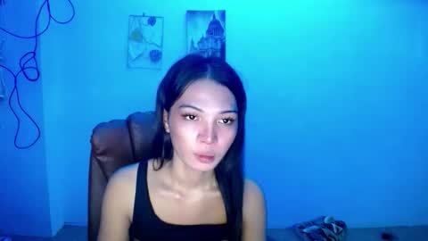 Aisha online show from 11-22-25, 09:36