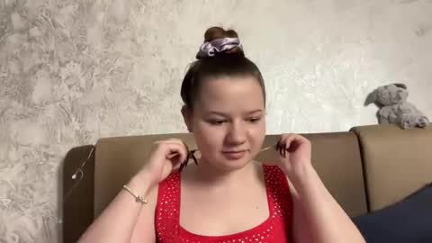 girl_cute07 online show from 05-18-26, 07:09