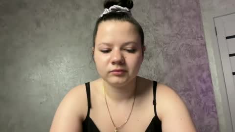 Snapshot of girl_cute07 chatting on 07-03-26, 09:54 girl_cute07 online show from 07-03-26, 09:54