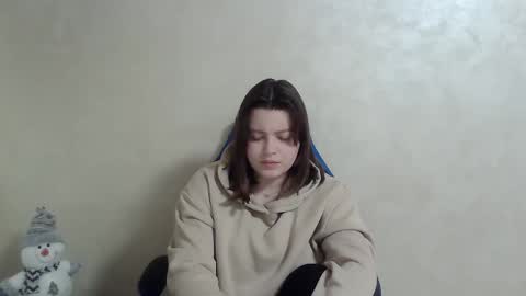 Snapshot of girl_leya chatting on 12-30-24, 11:17 girl_leya online show from 12-30-24, 11:17