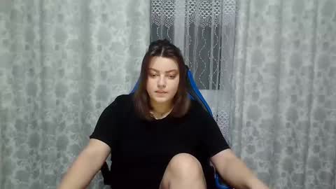 Snapshot of girl_leya chatting on 01-26-25, 10:46 girl_leya online show from 01-26-25, 10:46