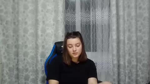 Snapshot of girl_leya chatting on 01-31-25, 10:10 girl_leya online show from 01-31-25, 10:10