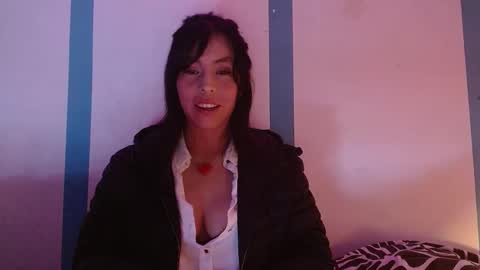 Snapshot of girl_marvel1 chatting on 09-24-25, 06:17 Alejandra online show from 09-24-25, 06:17