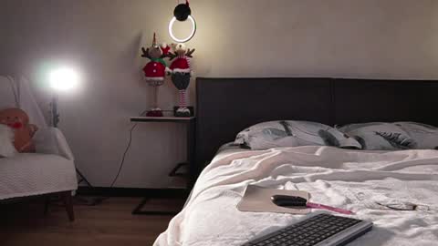 Snapshot of girl_next_door19 chatting on 01-07-25, 05:12 Sabi ------ online show from 01-07-25, 05:12