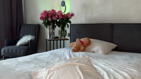 Snapshot of girl_next_door19 chatting on 02-15-25, 08:54 Sabi ------ online show from 02-15-25, 08:54