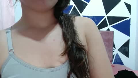 Snapshot of girl_princess18 chatting on 11-22-25, 03:27 girl_princess18 online show from 11-22-25, 03:27