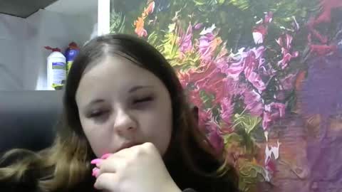 girl_shy07 online show from 11-27-25, 09:06