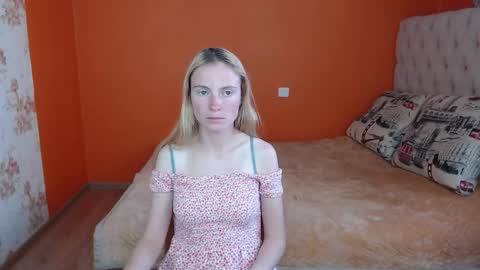 Katia online show from 09-21-25, 01:57