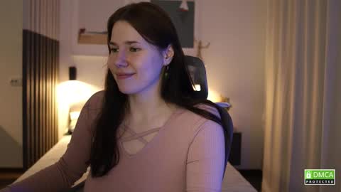 Snapshot of girl_u_never_met chatting on 01-17-26, 06:00 Kristin online show from 01-17-26, 06:00