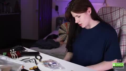 Snapshot of girl_u_never_met chatting on 01-31-26, 07:11 Kristin online show from 01-31-26, 07:11